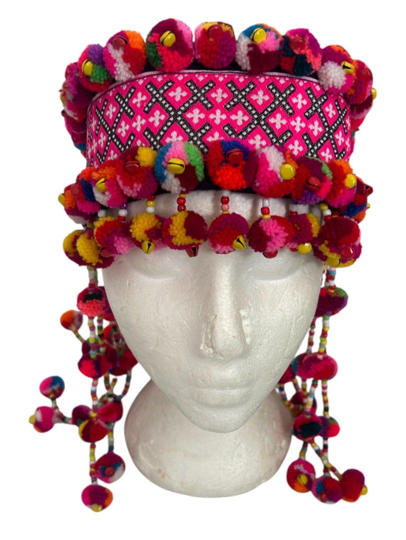 514204_4be3e249-ecb8-43fd-a2b3-5ba7da9b9a5f0-1.jpg Hmong Tribal Headdress