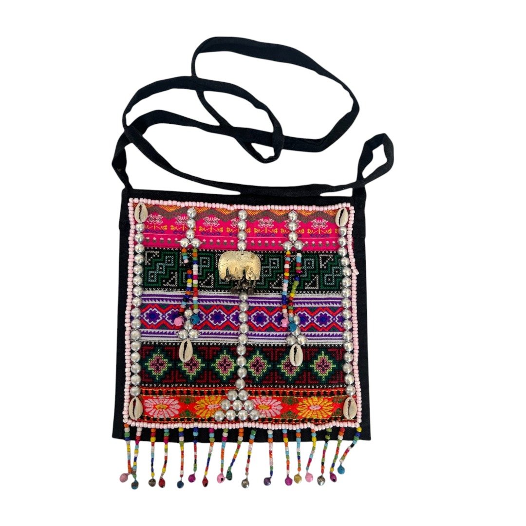514220_5e897f45-5b5e-422a-b9fc-7ec569d0fe790.jpg Ethnic Hmong Shoulder Bag
