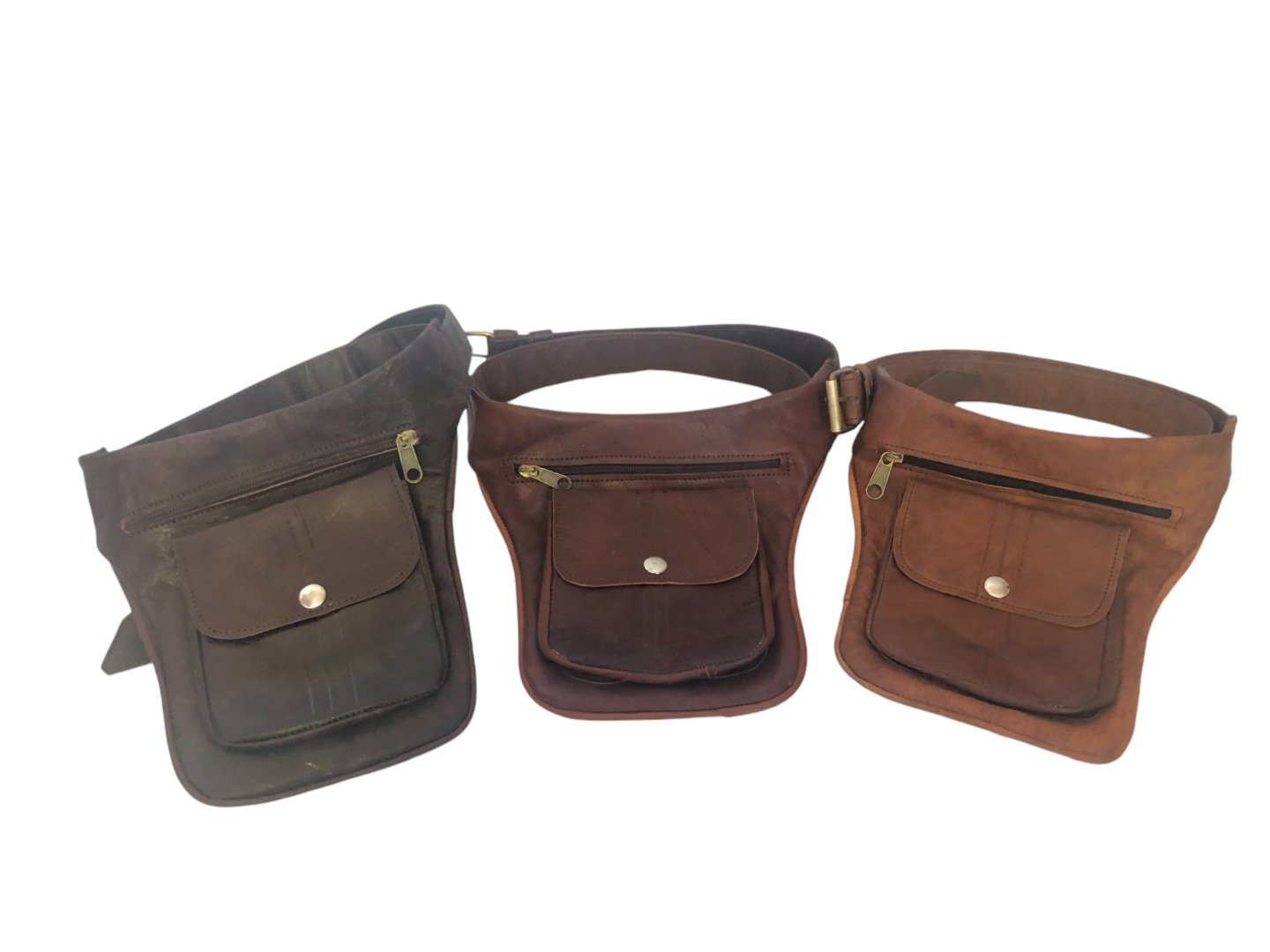 514041_768f381b-b3a5-4c4e-b653-d1b7223398b80.jpg leather hip bag